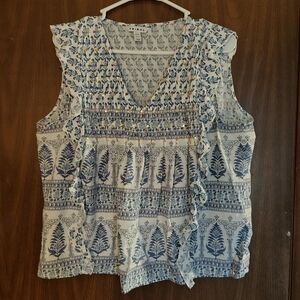 Women's Blue and White Patterned Sleeveless Top